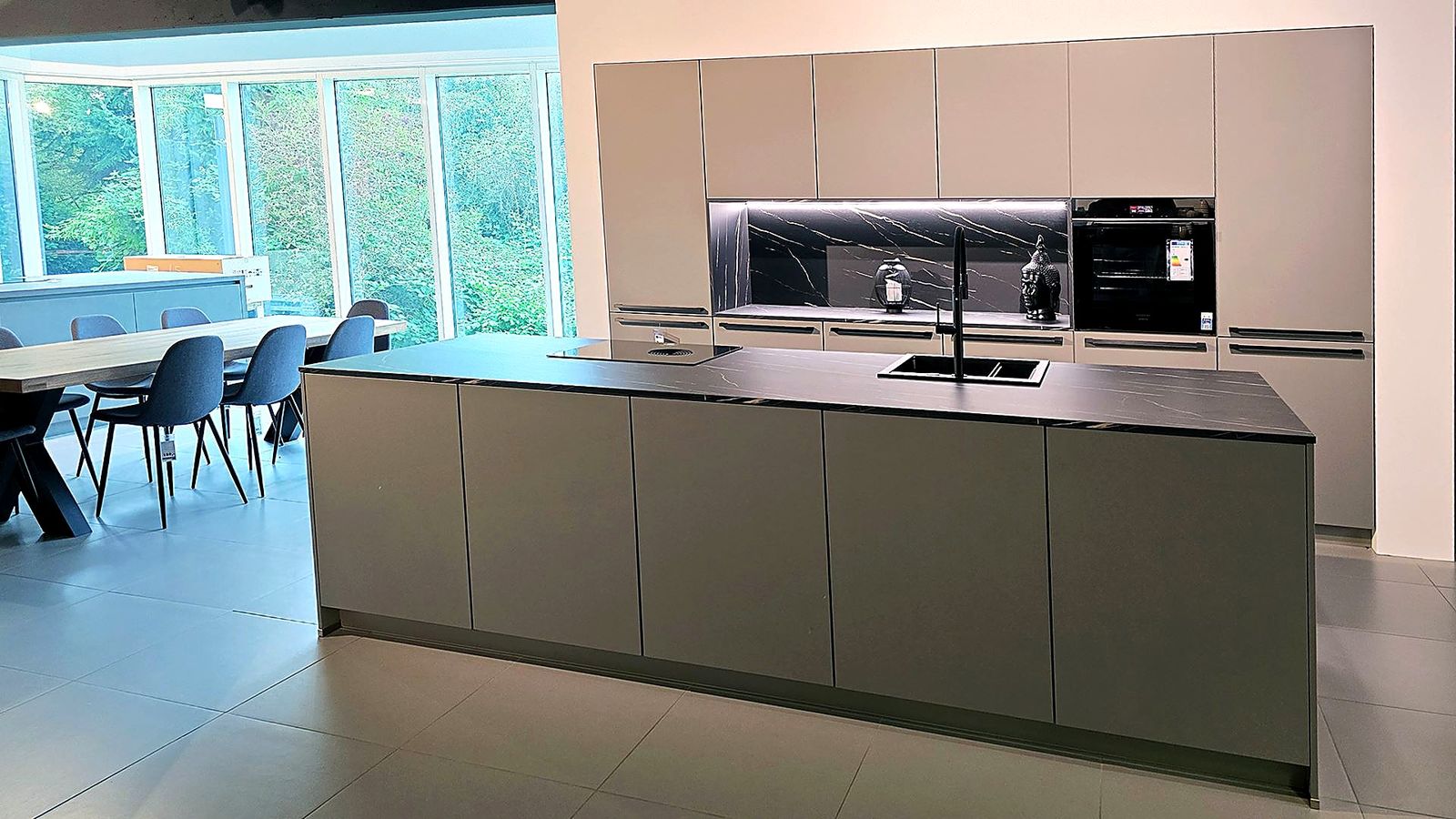 Raumidee 2063, Lacklaminat Taupegrau Ultramatt