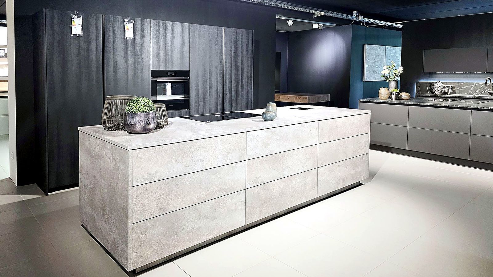Raumidee 2087, Silver mit Raucheiche