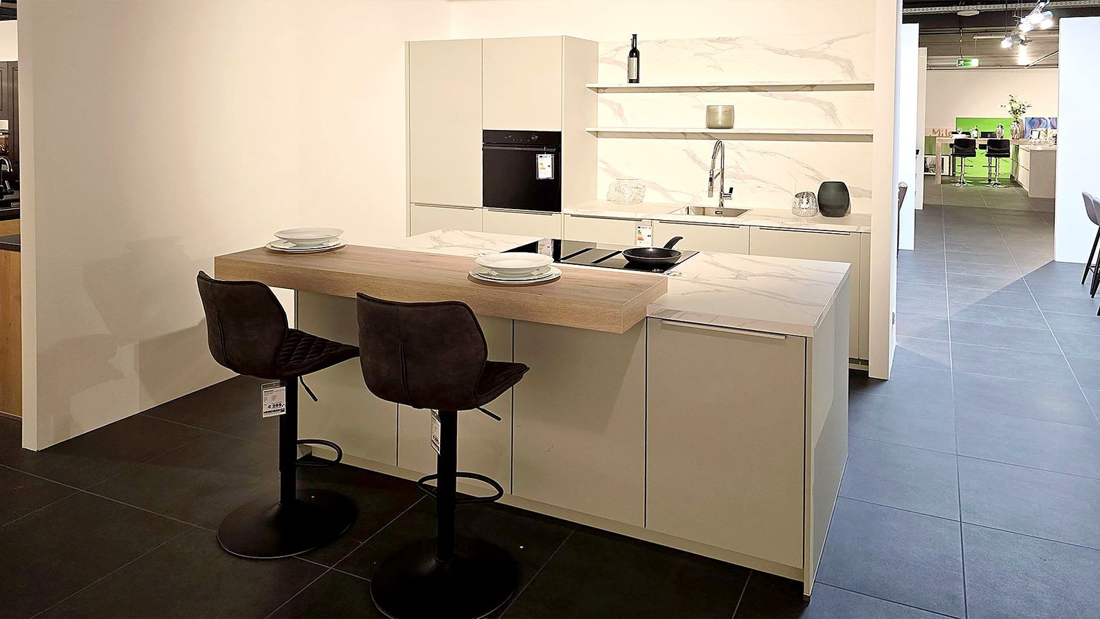 Raumidee 3015, Senso Lack Jade Matt