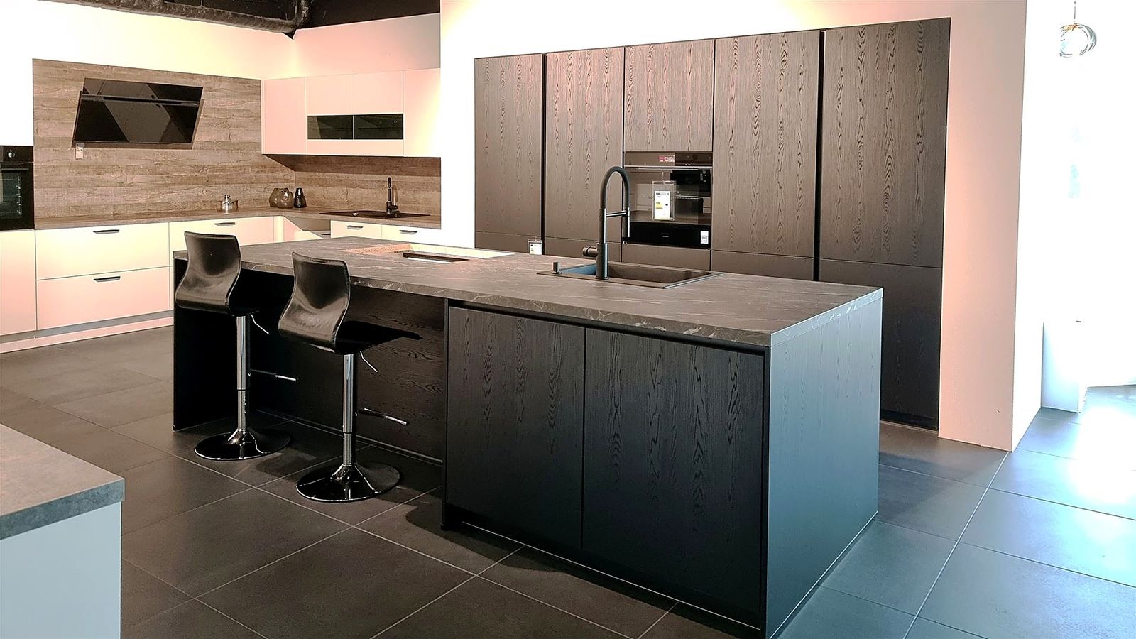 Raumidee 3117, Structura Eiche Nero